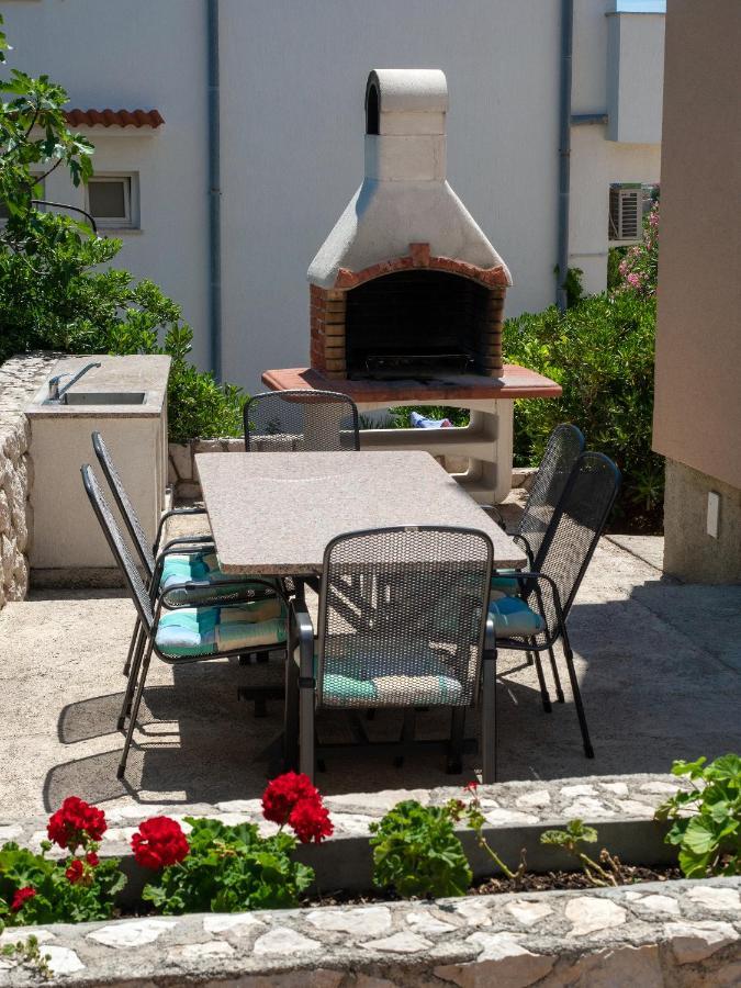Apartments Dokovic Barbat na Rabu Eksteriør bilde