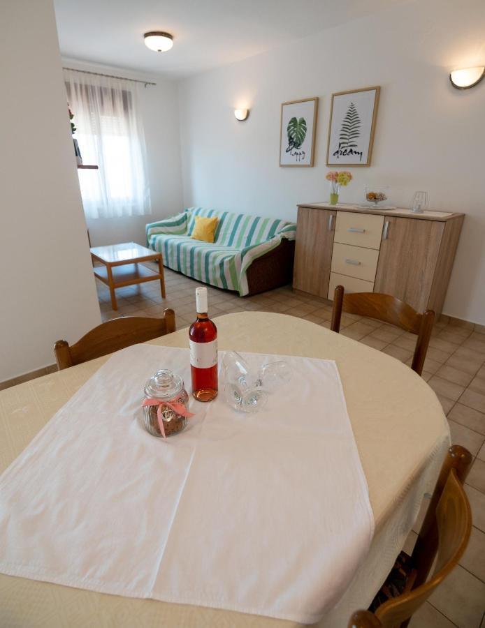 Apartments Dokovic Barbat na Rabu Eksteriør bilde