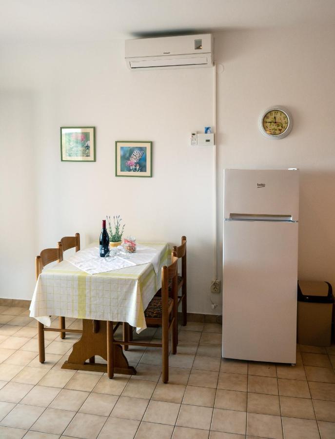 Apartments Dokovic Barbat na Rabu Eksteriør bilde