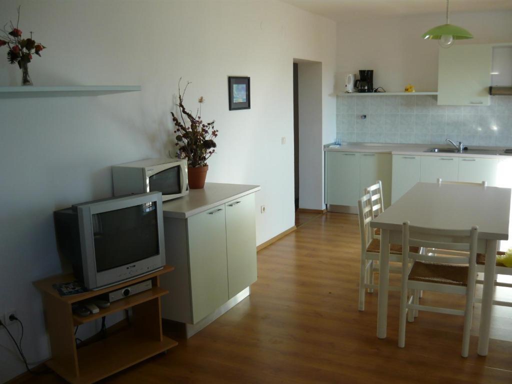 Apartments Dokovic Barbat na Rabu Rom bilde